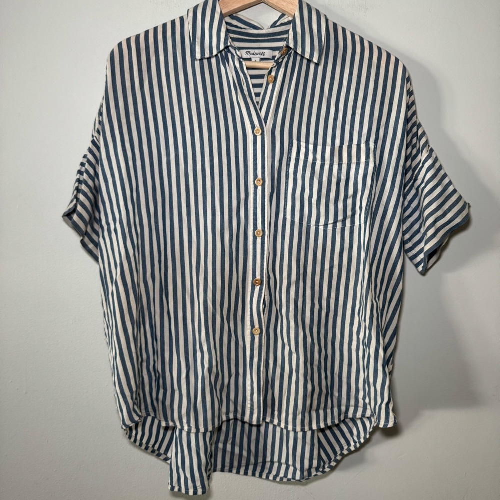 Madewell size S oversized boxy button up shirt signature poplin Blue stripe